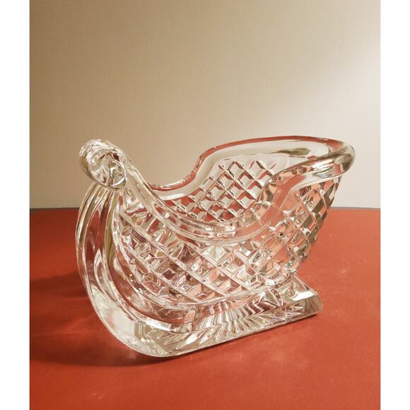 Heavy Crystal Sleigh Candy Dish / Centerpiece - Picture 2 of 3